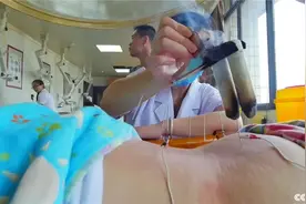 外国人看中医：神秘疗法“很科技”图片