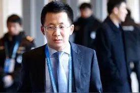 张一鸣回忆创业初期，一群人挤100平米房间办公，这就是梦想之路图片