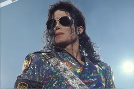 MJ:我站在高山之巅，万物俯首称臣，无人步我后尘图片