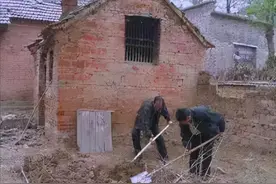 2003年16岁的河南小伙在网吧被拐，逃回家后称：抓我的人已杀17人图片