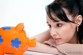 月薪8000每周双休，工作简单轻松但没前途，年轻人该怎么办？图片