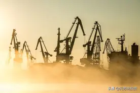 股价重挫40%！机械双雄—三一和恒立，为何跌跌不休？可以抄底？图片