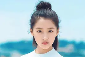 关晓彤为何从来不留刘海，看到她刘海照，这不是女版鹿晗吗？图片