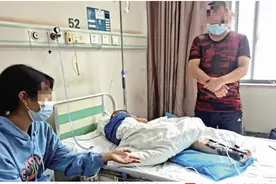 电动三轮车压伤男童 云南骨科医院为他保住了右腿图片