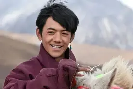 腾格尔给逝去女儿的歌仓央嘉措给初恋的诗，民族音乐的情你知道吗图片