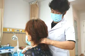 山东医专第一附属医院康复医学科李丽英：50岁二次“创业”，为患者带去健康和幸福图片