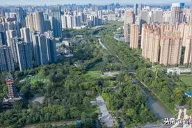 进击的塔子山公园图片