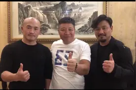 太极王占海单手轻松捏爆4只苹果！死神方便却这样解释，在质疑吗图片