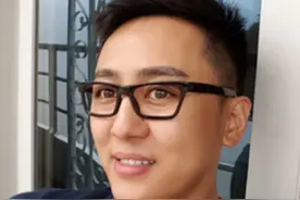 方琼的好搭档程成近照曝光，现在45岁仍然没有结婚！图片