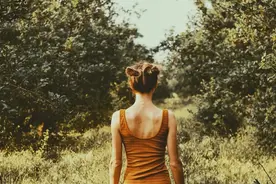 常常有这3种情绪表现，说明你受过心理创伤图片