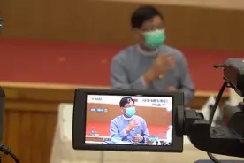 缅甸三军总司令指责政府的和平工作毫无进展，政府回应了图片