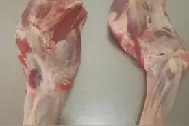 冬季吃羊肉，买这5个部位最划算，便宜又好吃，肉贩：这人真会吃图片