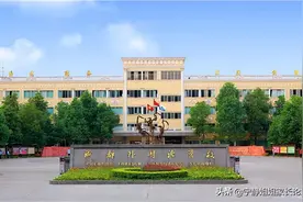 成都民办第一梯队学校的角逐之：成外VS实外图片