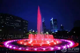 人民广场音乐喷泉升级归来 市民欢呼：“长高了”图片