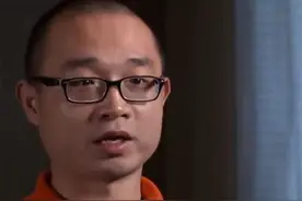 中国博士主动放弃中国国籍，宣誓效忠美军，如今下场凄惨图片