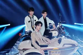 TFboys七周年演唱会曝多套造型，优雅浪漫阳光另类切换自如图片