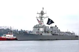 海军变海盗！美军基德舰锈迹斑斑，高悬海盗旗，台同名舰无此殊荣图片