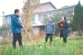 村民小组长耍小聪明“耍”进了县里的警示教育片图片