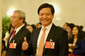 格力造车结果出炉！都以为他骗了董明珠26亿，原来董明珠更高明图片