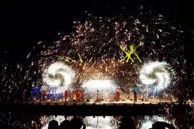 【FENG娱】精彩连连！世界公园夜场本月每周五、六、日要加演了！！！图片