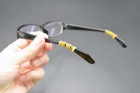 老花眼镜总往下滑怎么办？美丽岛：3PsO验配法帮您找到最适合眼镜图片