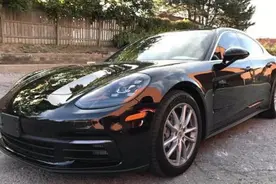 50万提保时捷Panamera！丈母娘：车不错，就是太费油了图片