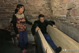 农村打寿棺能否要钉钉子？有人说必须钉7根，有人却说不能沾金属图片