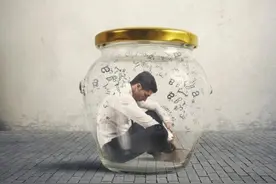 致中年男人的忠言：有些事，能别做就早放弃图片