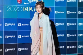 冯提莫受邀献唱“国风音乐盛典”，淡粉色古风造型仙气绝美图片