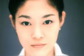 三星小公主：天使面孔亿万身家，却为一穷小子放弃生命，才26岁图片