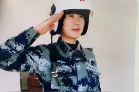 志在空天 君为蓝天——记退伍空军、东航山东客舱部乘务员王志君图片