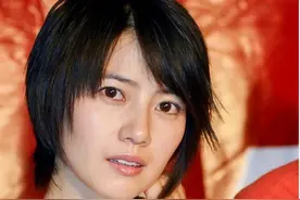 高圆圆15年前旧照曝光，面庞青涩眼神清澈惹人怜，不愧是宅男女神图片