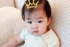 还记得章子怡的女儿醒醒吗？现在这么可爱啦？图片