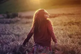 为什么有些人收入不高，却喜欢到处旅游？因为他们的眼界更高图片