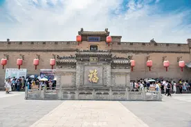 山西第一大院，主人比司马懿还长寿，一生娶过六个老婆，都不是妾图片