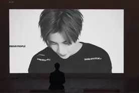 "华语经典".薛之谦—《你还要我怎样》你千万不要在我婚礼的现场图片
