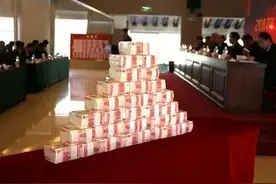 为什么猪肉、蔬菜、房价全在涨，唯独工资不会涨呢？图片