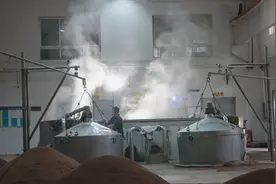 英雄渡酒每一瓶都带着英雄的血骨图片
