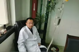 一位医生遇刺后的一年图片