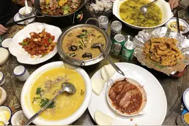 假期请南方同学吃饭，6菜1汤吃撑了，同学：北方菜都这么豪迈吗图片