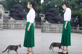 吴倩美上央视“大换脸”，白衬衫配马尾减龄俏皮，仍能媲美小默笙图片