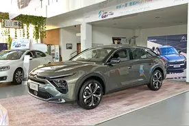 雪铁龙凡尔赛C5X，这些人性化的细节设计，你都发现了吗？图片