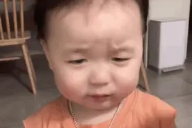 最火表情包：解锁新姿势  我特么爱你图片