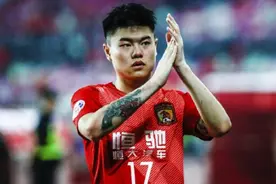 尴尬吗？杨立瑜本轮无缘代表广州队登场，球队却迎来新赛季首胜图片