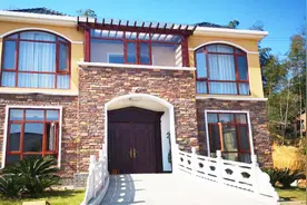湖南农村50万自建房，70万装修上下两层不同风格，参观者踏破门槛视频封面
