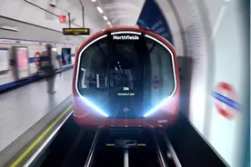 地铁受电弓不在顶上，铁轨里面，称“第三轨通电”涨知识了图片