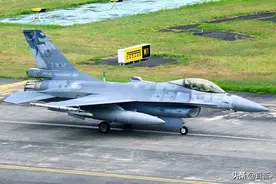 台军状况不断！F-16“入土”，民进党仍斥巨资军购图片
