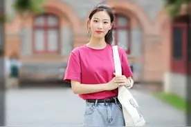 今年流行“下装+长袜”的穿法，减龄还显腿长，成都女生都心动了图片