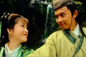 结婚不入洞房，看她被打，最后把她杀了，林平之爱没爱过岳灵珊？图片