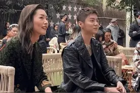 鹿晗短发生图清爽干净，和超模刘雯同框似豪门姐弟，超养眼图片